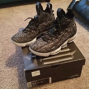 Nike Lebron 15 "Ashes"